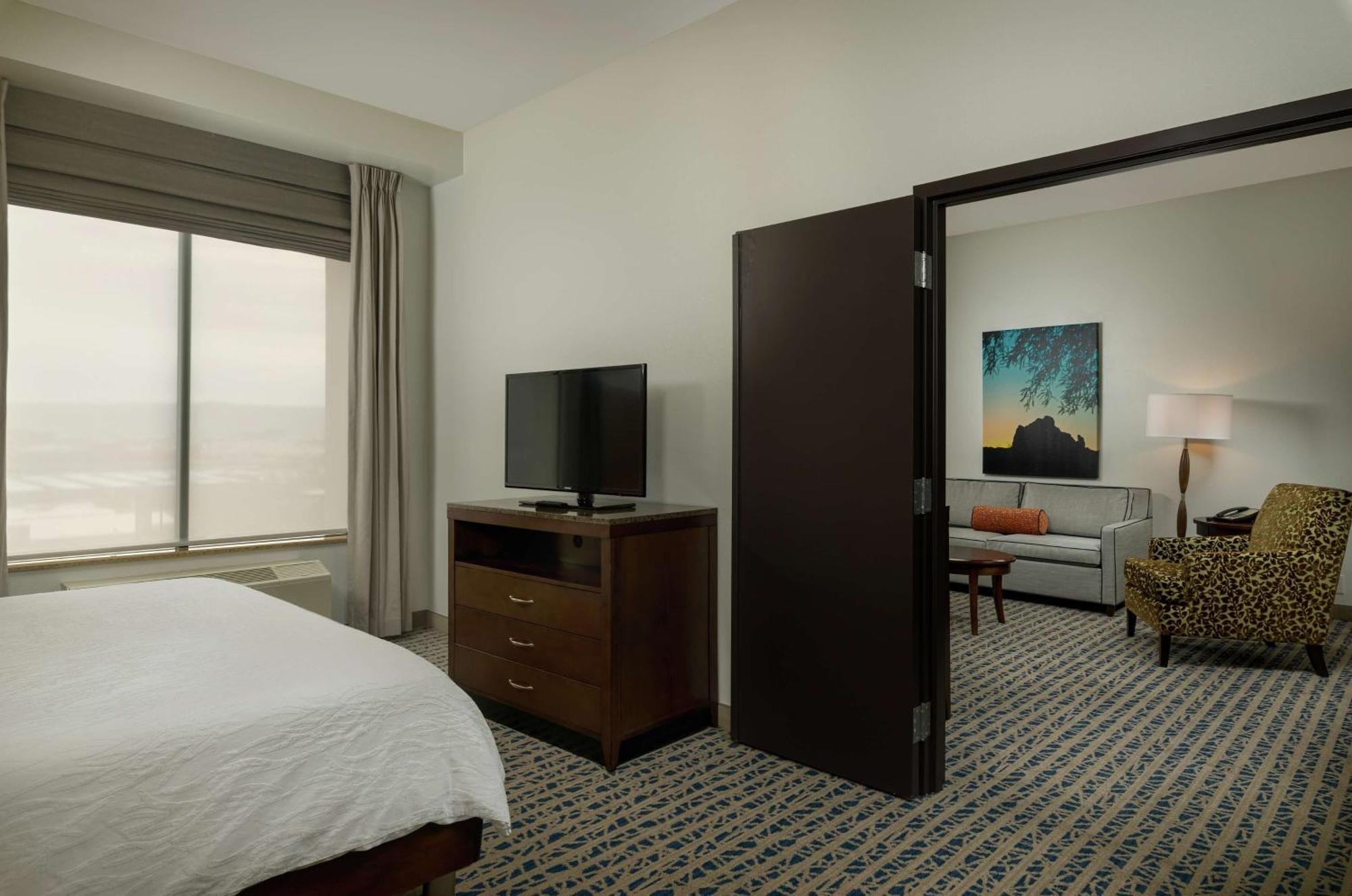 Hilton Garden Inn Phoenix Airport North Exterior foto